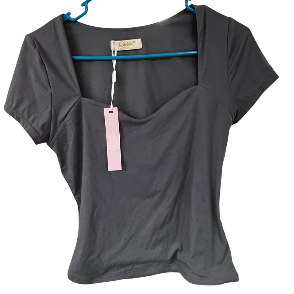 NWT Quinsen Woman’s Cap Sleeve Crop Top - Picture 2 of 5